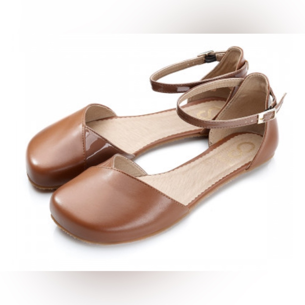 Shapen Poppy Cognac Barefoot Sandals